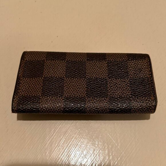 Louis Vuitton Damier Azur 4 Key Holder Case Brown Checkered Coated Canvas - Picture 2 of 8